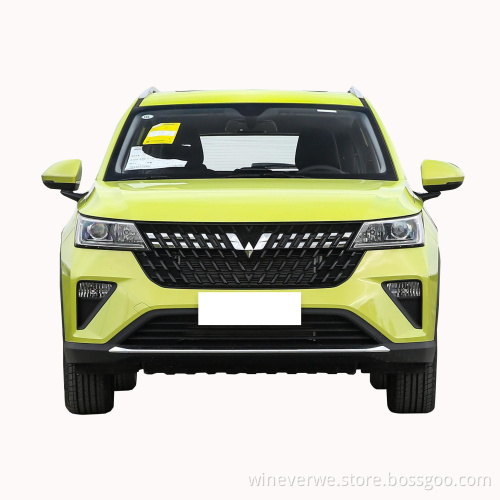 Gasoline Car Wuling  Second Hand Cars 165 km/h 5 Doors 5 Seats  Made In China 143nm